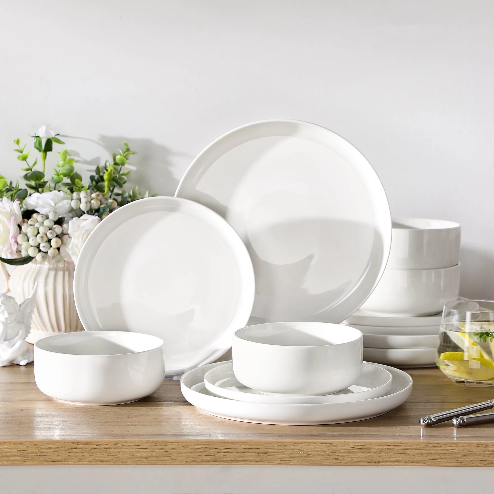 vancasso 12 pcs Dinnerware Sets, Plates and Bowls Set for 4, Ceramic Dinner Set, White and Black